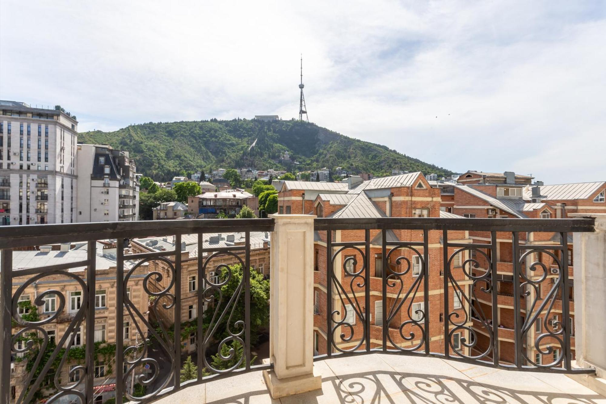 Cosy Apartment In The City Centre Tbilisi Buitenkant foto